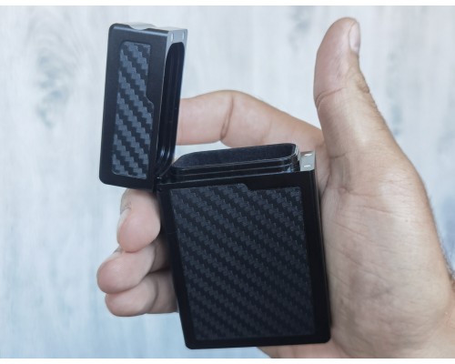 Экранирующий чехол-кейс SiLock Titan Carbon